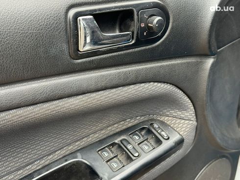 Volkswagen Passat 2001 серый - фото 13