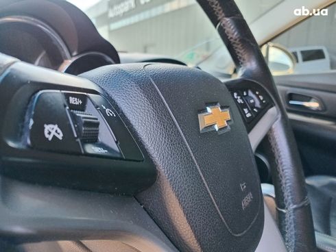 Chevrolet Cruze 2012 белый - фото 9