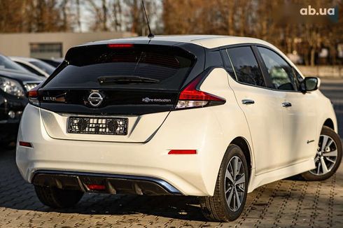 Nissan Leaf 2019 - фото 11