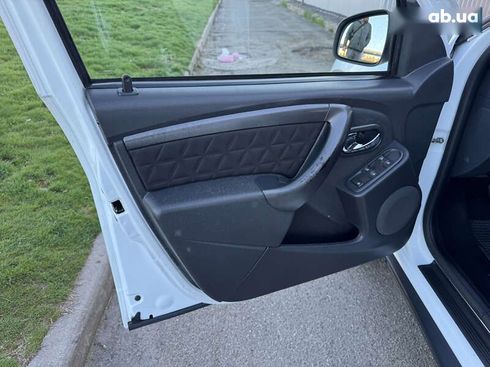 Dacia Duster 2014 - фото 14