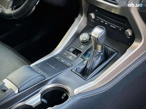 Lexus NX 2017 - фото 28