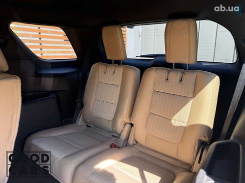Ford Explorer 2017 - фото 22
