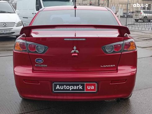 Mitsubishi Lancer 2016 красный - фото 24