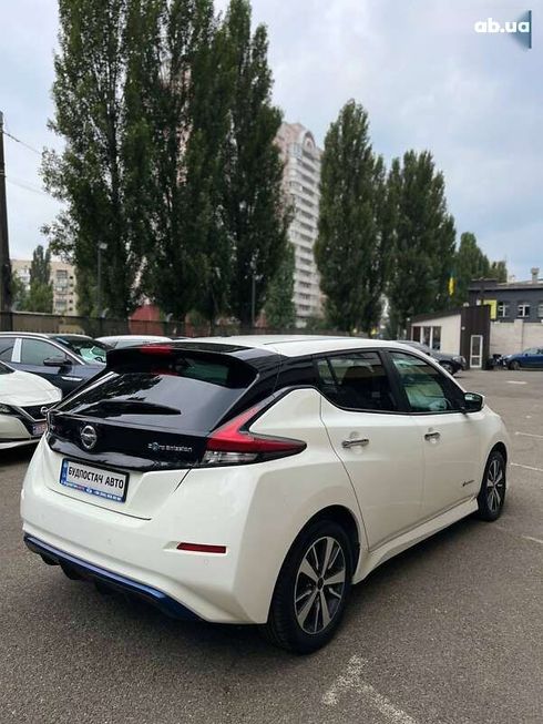 Nissan Leaf 2018 - фото 3