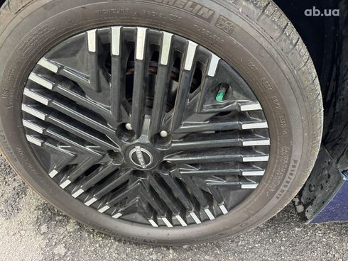 Nissan Leaf 2022 синий - фото 10