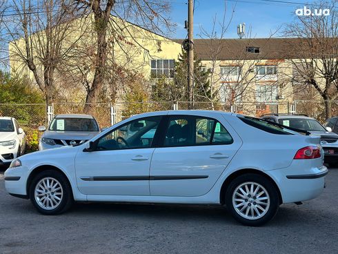 Renault Laguna 2007 белый - фото 13