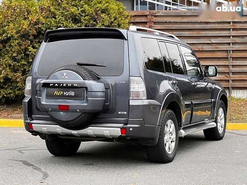 Mitsubishi Pajero Wagon 2009 - фото 18