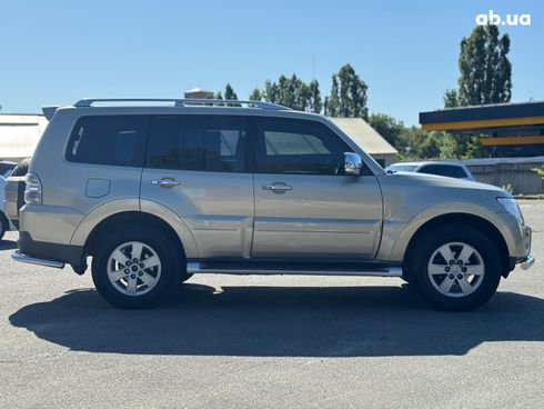 Mitsubishi Pajero Wagon 2008 бежевый - фото 13