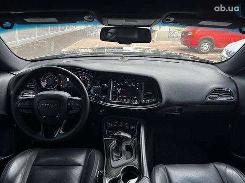 Dodge Challenger 2017 - фото 11