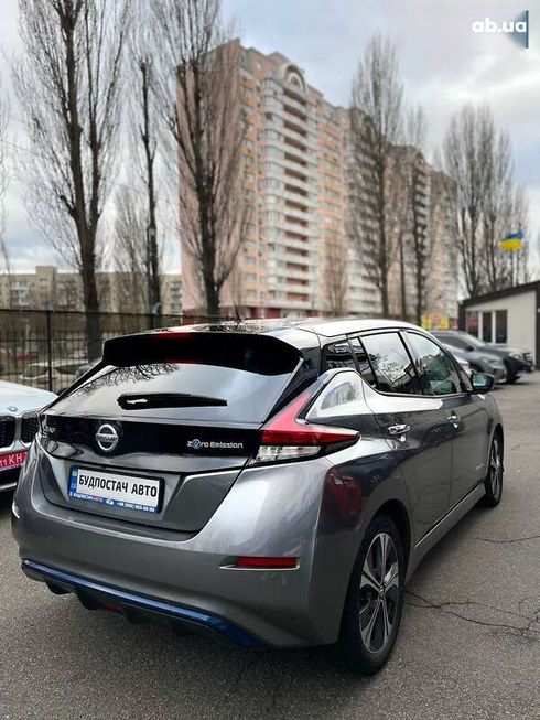 Nissan Leaf 2019 - фото 10