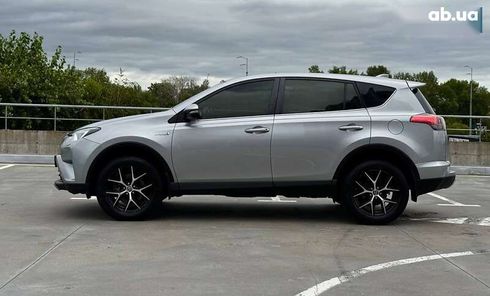 Toyota RAV4 2016 - фото 10