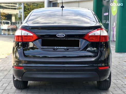 Ford Fiesta 2018 - фото 7