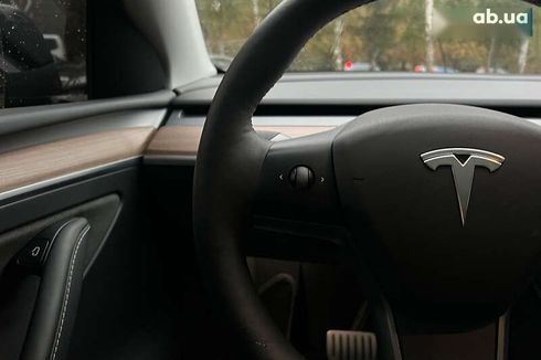 Tesla Model Y 2024 - фото 11