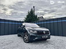 Продаж вживаних Volkswagen Touareg 2019 року - купити на Автобазарі