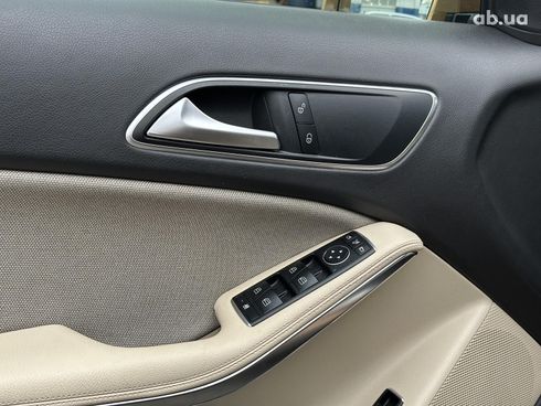 Mercedes-Benz GLA-Класс 2017 бежевый - фото 9