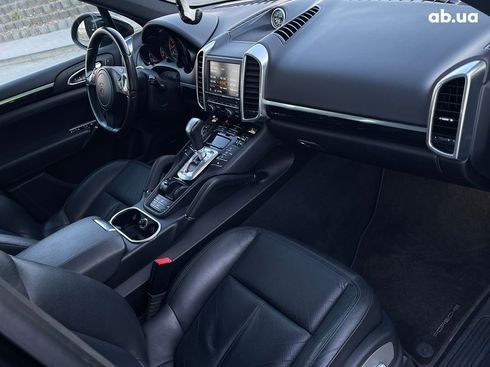 Porsche Cayenne 2012 - фото 15