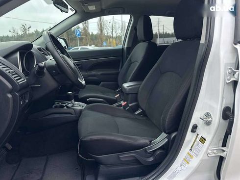 Mitsubishi Outlander 2015 - фото 30