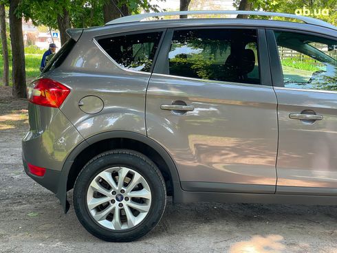 Ford Kuga 2012 коричневый - фото 5