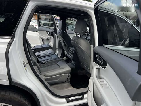 Audi Q7 2018 - фото 24