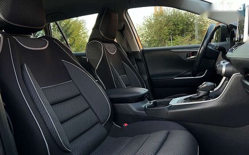 Toyota RAV4 2020 - фото 18