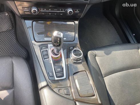 BMW 5 серия 2013 черный - фото 24