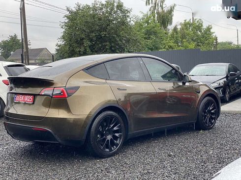Tesla Model Y 2021 - фото 15