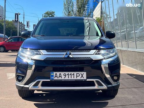 Mitsubishi Outlander 2020 - фото 3