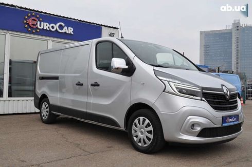 Renault Trafic 2020 - фото 23