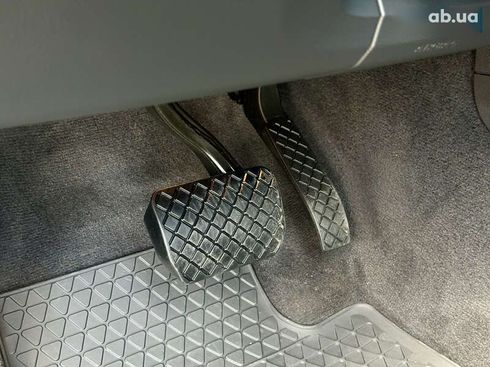 Volkswagen Touareg 2016 - фото 19