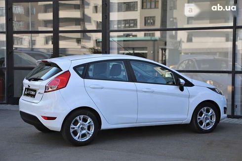 Ford Fiesta 2016 - фото 4