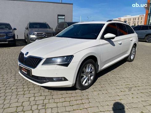 Skoda Superb 2019 - фото 3