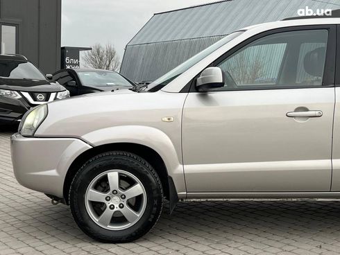 Hyundai Tucson 2006 серый - фото 6
