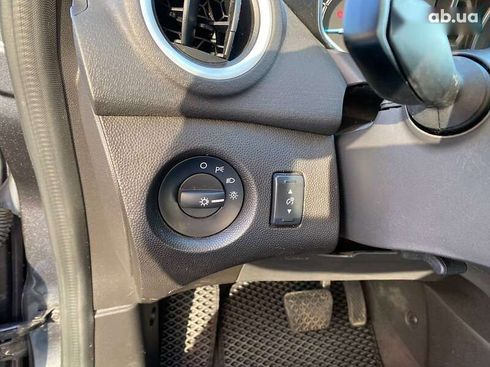 Ford Fiesta 2019 - фото 11