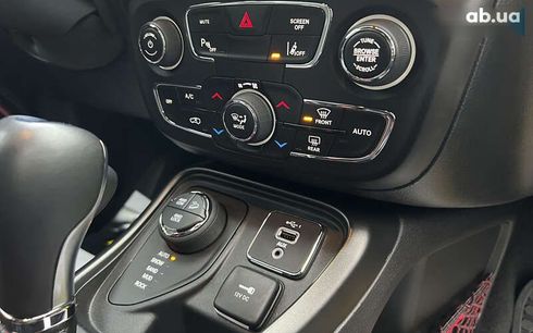 Jeep Compass 2020 - фото 16