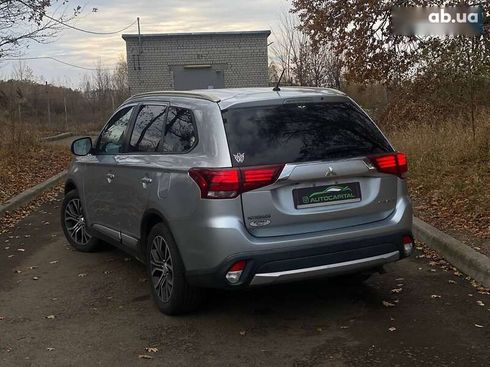 Mitsubishi Outlander 2015 - фото 9