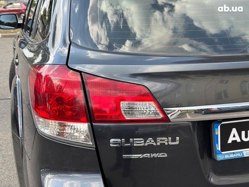 Subaru Legacy Outback 2010 серый - фото 11