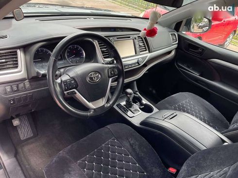 Toyota Highlander 2018 - фото 11