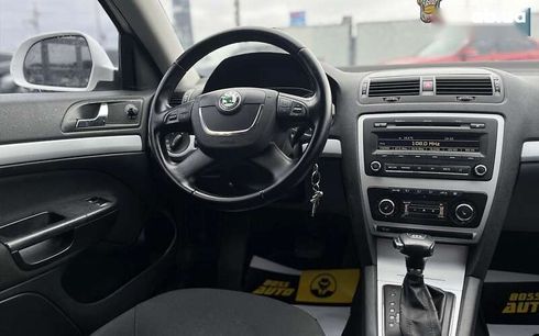 Skoda Octavia 2010 - фото 21