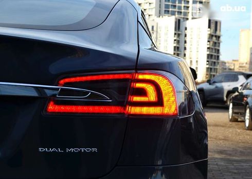 Tesla Model S 2020 - фото 10