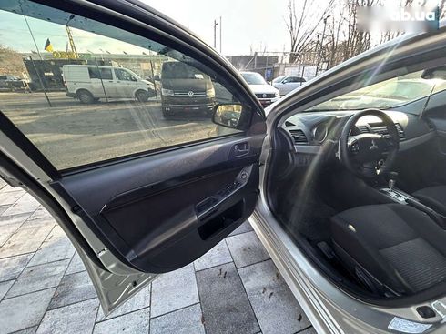 Mitsubishi Lancer 2007 - фото 15