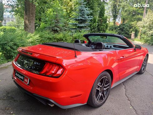 Ford Mustang 2019 красный - фото 5
