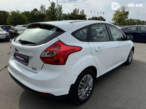 Ford Focus 2014 - фото 7