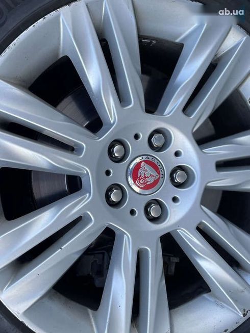 Jaguar XF 2016 - фото 21
