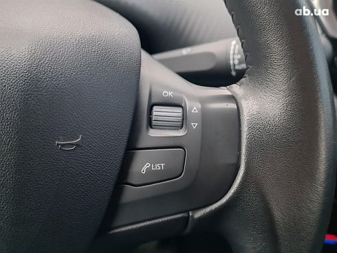 Peugeot 2008 2017 белый - фото 100