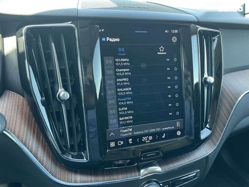 Volvo XC60 2023 - фото 26