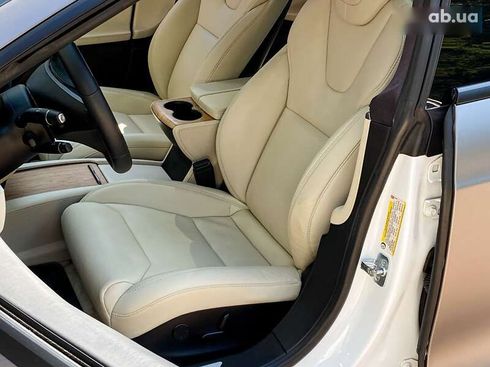Tesla Model S 2019 - фото 13