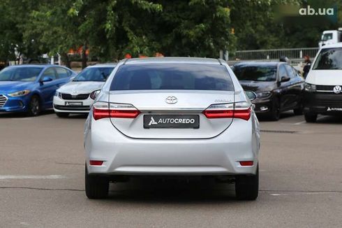 Toyota Corolla 2018 - фото 6