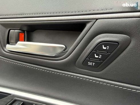 Toyota Venza 2022 - фото 17