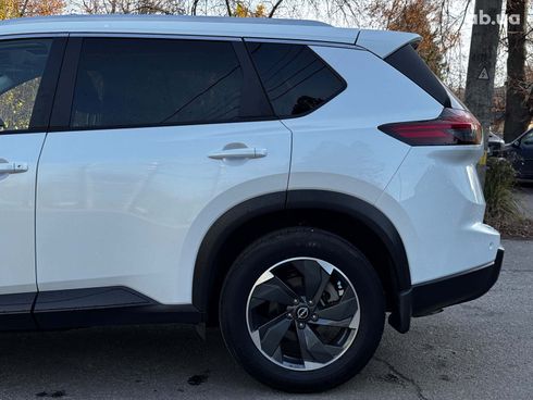 Nissan Rogue 2023 белый - фото 20