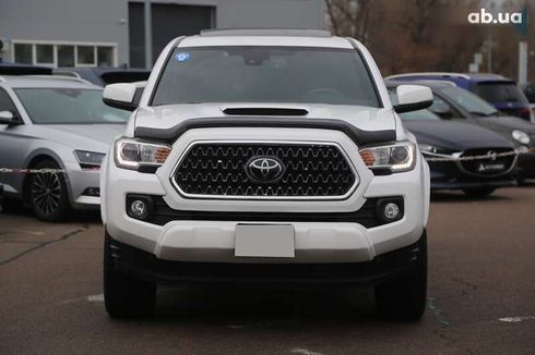 Toyota Tacoma 2018 - фото 2